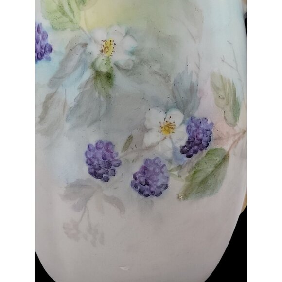 Blackberry Floral Handpainted Pitcher Gold Handle Unmarked Vintage Ceramic 5.5" - Picture 4 of 10